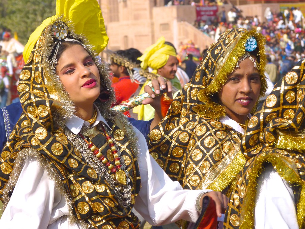 Women in traditional Rajasthani festival costumes, Bikaner Camel Festival