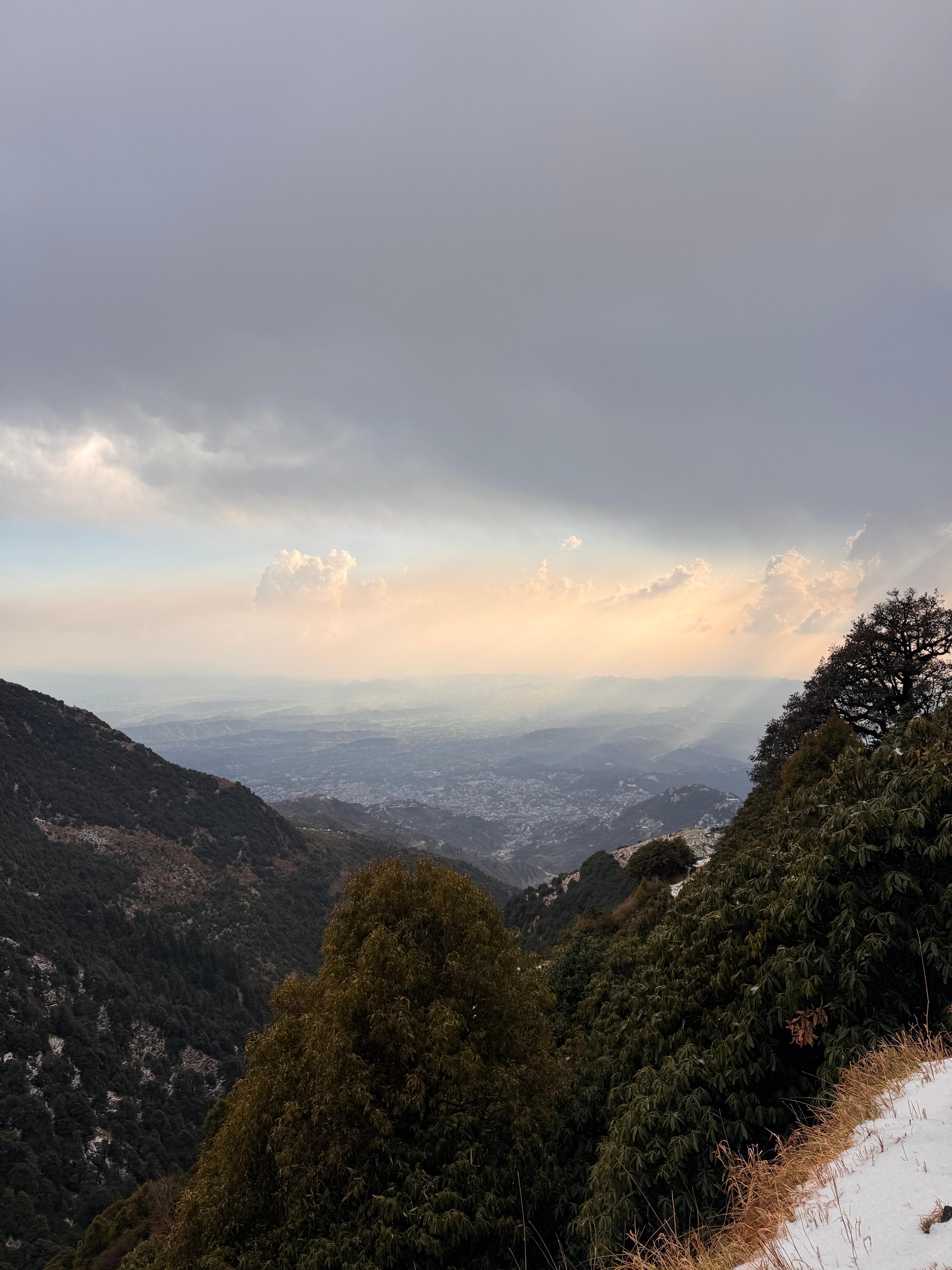 Panoramic valley view from the Triund trek, Dharamshala