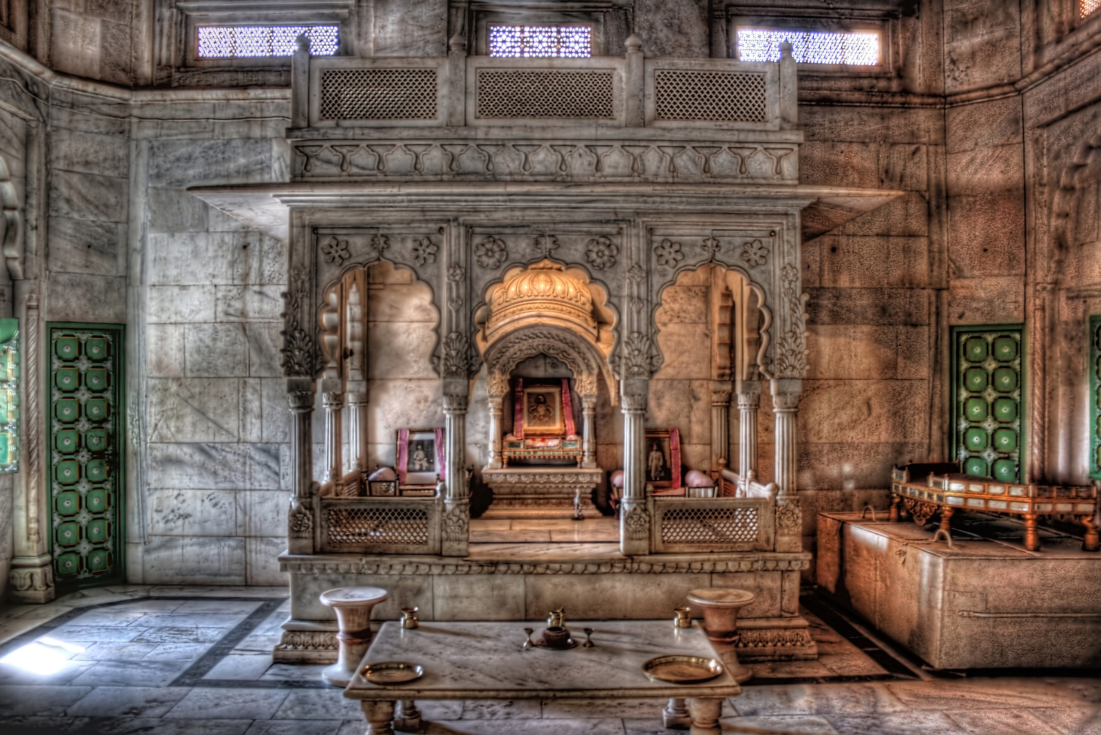 jaswant thada inside cenotaph